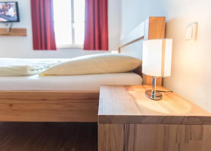 Landgasthof Lautenschlager Hotel *